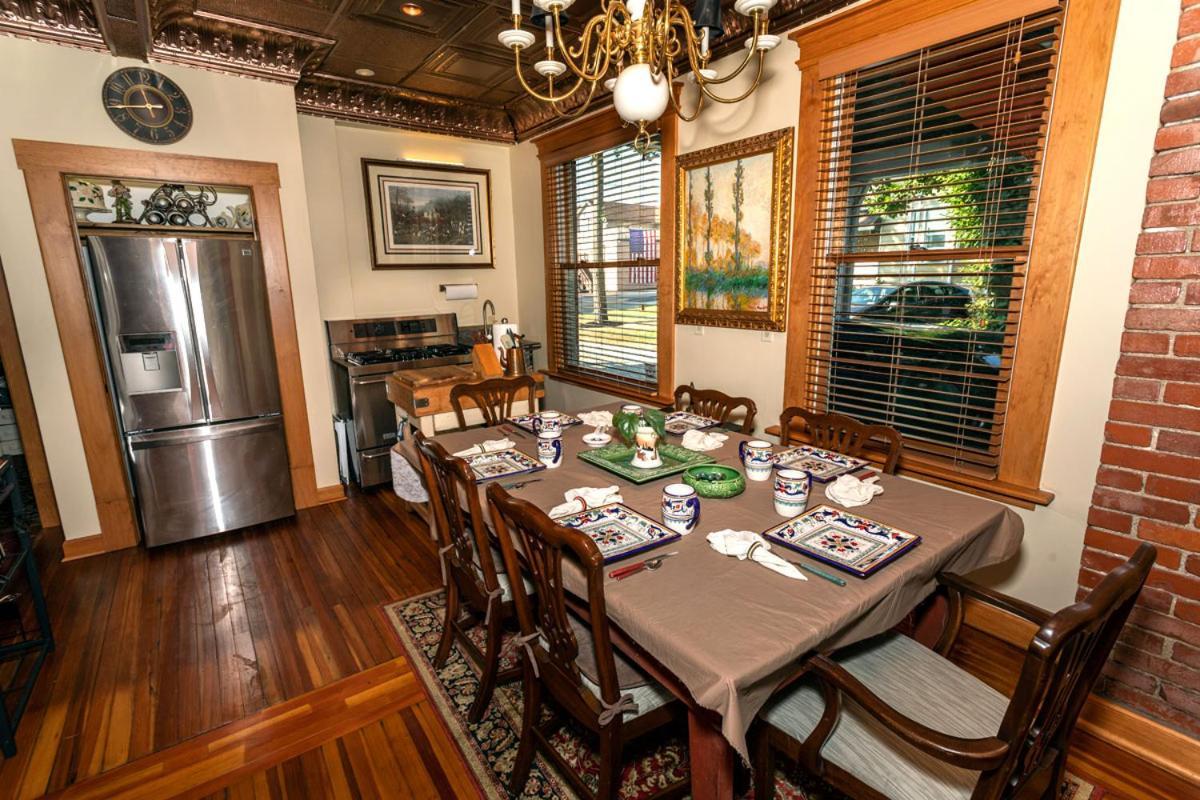 South Broadway Manor B&B - Near Fallingwater, Ohiopyle State Park, Hiking & Biking Trails Gap Scottdale Esterno foto
