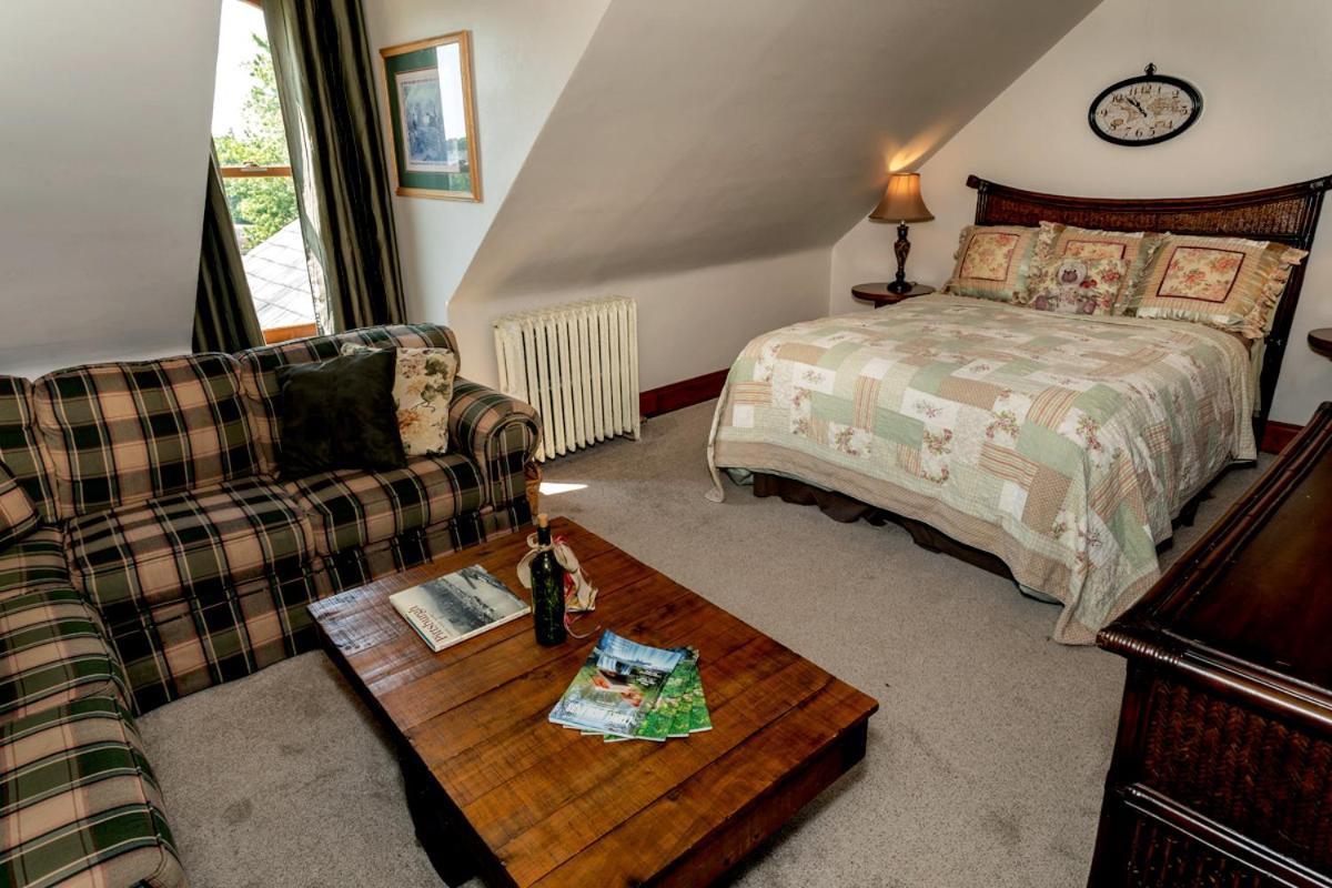 South Broadway Manor B&B - Near Fallingwater, Ohiopyle State Park, Hiking & Biking Trails Gap Scottdale Esterno foto