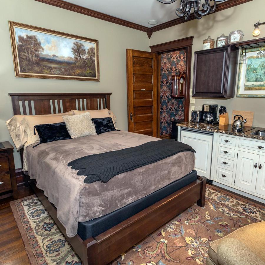 South Broadway Manor B&B - Near Fallingwater, Ohiopyle State Park, Hiking & Biking Trails Gap Scottdale Esterno foto