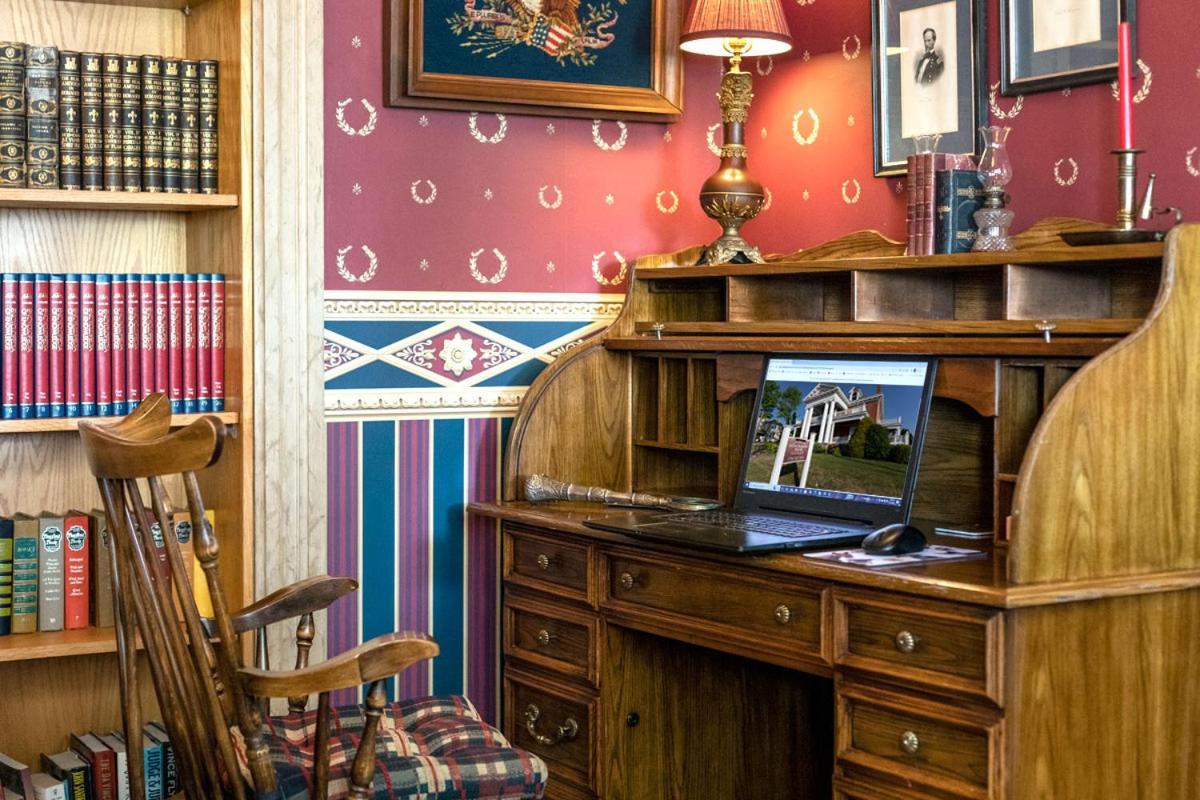 South Broadway Manor B&B - Near Fallingwater, Ohiopyle State Park, Hiking & Biking Trails Gap Scottdale Esterno foto