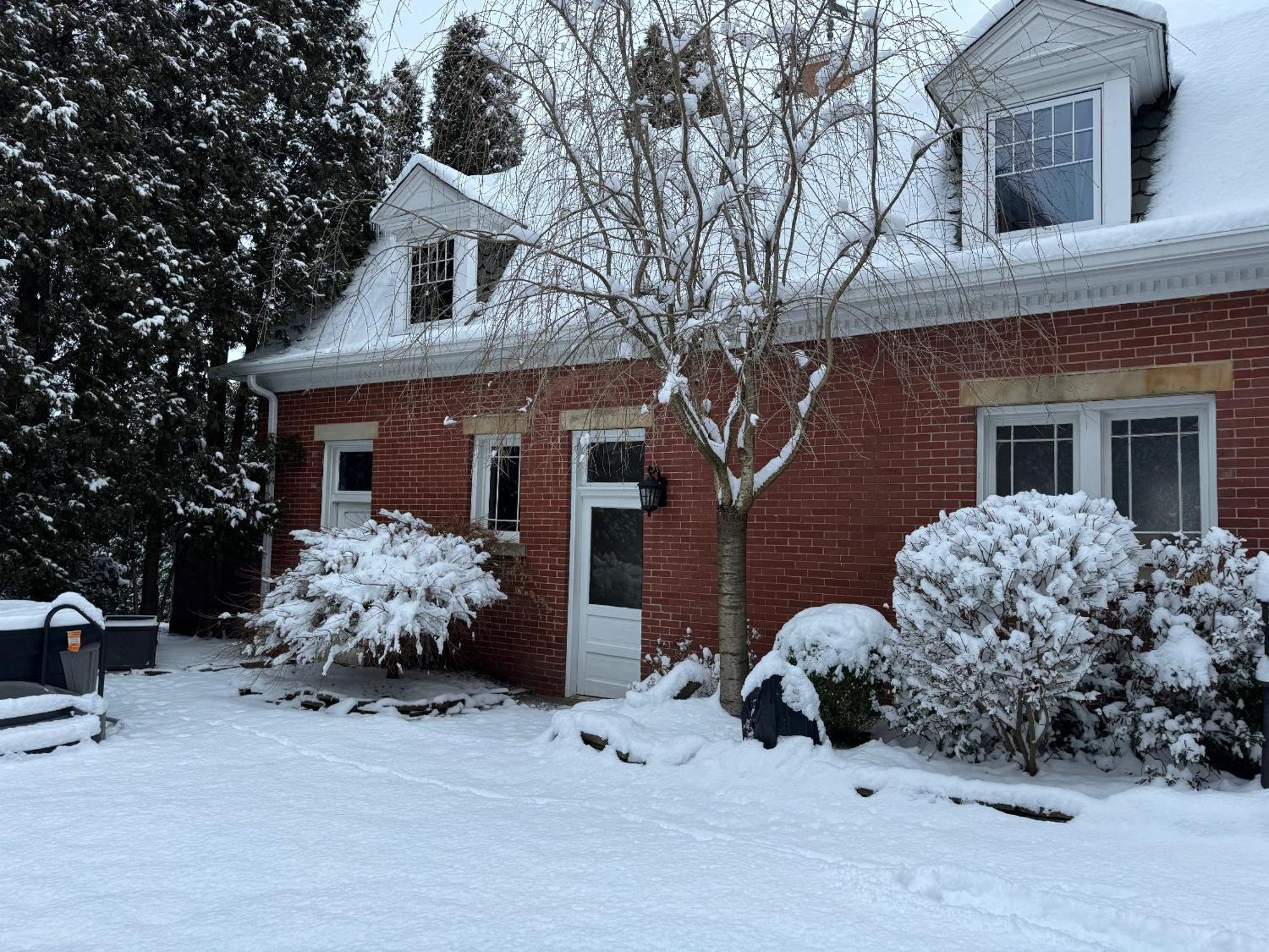 South Broadway Manor B&B - Near Fallingwater, Ohiopyle State Park, Hiking & Biking Trails Gap Scottdale Esterno foto
