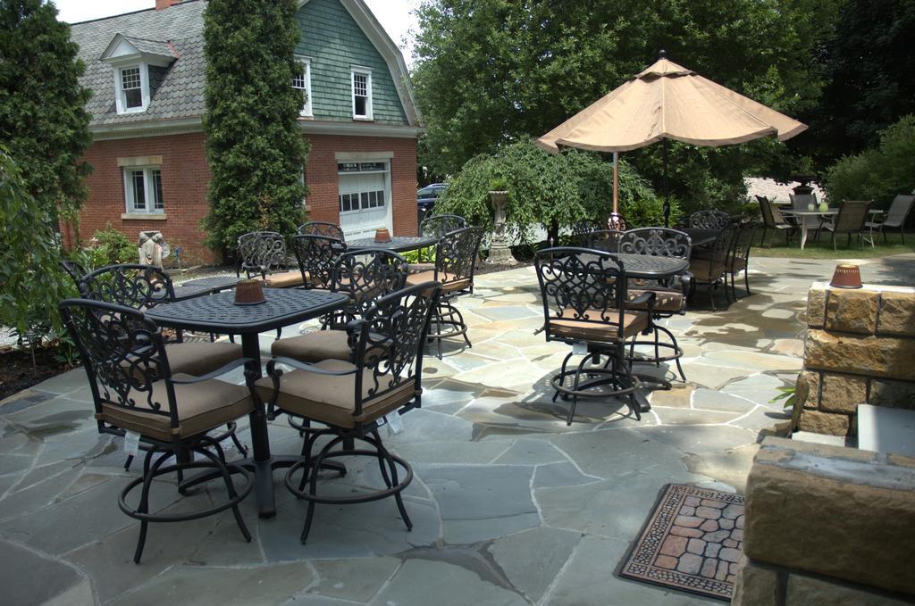 South Broadway Manor B&B - Near Fallingwater, Ohiopyle State Park, Hiking & Biking Trails Gap Scottdale Esterno foto